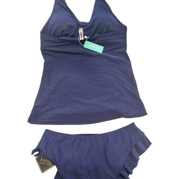 🏷️ Navy Halter Tankini Navy Ruffled bottom Size M - Picture 2 of 3